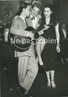 SOIREE PARISIENNE Vers 1955 Guitare Cremona - Andere & Zonder Classificatie