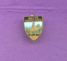 Broche Route Napoleon  ( Ce N'est Pas Un Pin's ) - Army