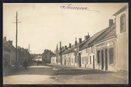 CPA Sissonne, Vue De La Rue Avec Cafe Lievin  - Sissonne