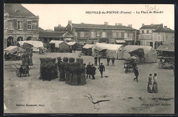 CPA Neuville-de-Poitou, La Place Du Marché  - Neuville En Poitou