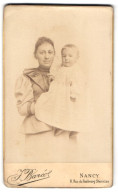 Photo J. Barcó, Nancy, 8, Rue Du Faubourg Stanislas, Bürgerliche Dame Avec Kleinkind Auf Dem Arm  - Personnes Anonymes