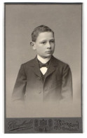 Fotografie G. Engelbrecht, Bayreuth, Kanalstr. 11, Hübscher Knabe Im Anzug Mit Fliege  - Anonymous Persons