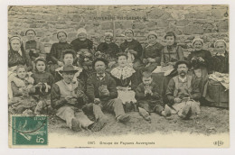 Auvergne : Groupe De Paysans Auvergnats (z4217) - Auvergne