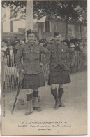 49 Conflit Européen De 1914 - ANGERS - Royal's Higlanders - Une Paire Joyeuse - Angers