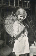 Postcard Switzerland St. Gallen Young Girl Basket - Saint-Gall