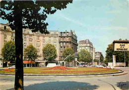 92 - Clichy - La Place De La République - Automobiles - Fleurs - Immeubles - CPM - Voir Scans Recto-Verso - Clichy