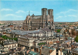 51 - Reims - Cathédrale Notre Dame - Panorama Vers La Cathédrale - CPM - Carte Neuve - Voir Scans Recto-Verso - Reims