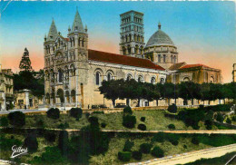 16 - Angouleme - Cathédrale Saint Pierre - Carte Dentelée - CPSM Grand Format - Voir Scans Recto-Verso - Angouleme