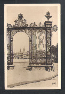 NANCY - Un Coin De La Place Stanislas  (FR 20.036) - Nancy