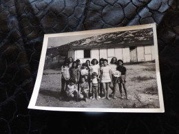 P-693 , Photo, Groupe D'enfants En Colonie De Vacances, La Couronne Près Martigues, 1972 - Personnes Anonymes