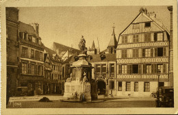 CPA (Seine Maritime) ROUEN, La Ville-Musée - Place Et Fontaine De La Pucelle - Rouen