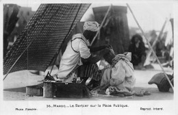 P-24-Mi-Is-1882 : MAROC. UN BARBIER SUR LA PLACE PUBLIQUE - Other & Unclassified