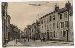 TOUL RUE JEANNE D ARC TRES  ANIMEE - Toul