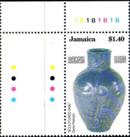 Jamaique Poste N** Yv: 824 Mi:804 Sculptured Vase Gono Poarson Coin D.feuille - Giamaica (1962-...)