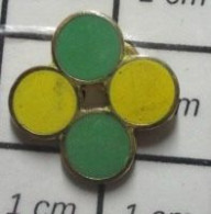 1818  Pin's Pins / Beau Et Rare : AUTRES : 4 CERCLES / DISQUES JAUNE ET VERT Fabriqué Par RENE FURTERER PARIS Mini Pin's - Sonstige & Ohne Zuordnung