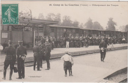 CREUSE - 16 - Camp De La Courtine - Débarquement Des Troupes - Sonstige & Ohne Zuordnung