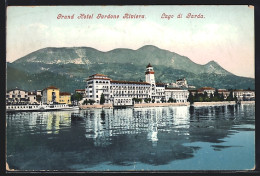Cartolina Gardone-Riviera, Lago Di Garda, Ruderpartie Vor Dem Grand-Hotel  - Autres & Non Classés