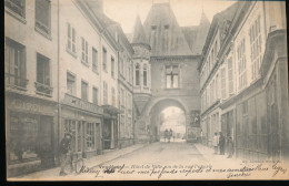 41 --- Vendome --- Hotel De Ville Vu De La Rue De La Poterie - Vendome