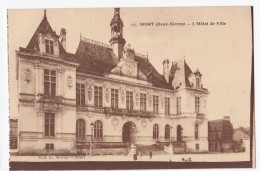 Niort - L'Hôtel De Ville - Niort