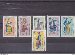 BULGARIE 1961 COSTUMES Yvert 1044-1049, Michel 1201-1206 NEUF** MNH Cote 5 Euros - Ongebruikt