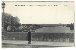 27  Vernon - La Seine, Vers Le Pont Du Chemin De Fer - Vernon