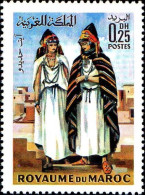Maroc Poste N* Yv: 583 Mi:646 Costume Traditionnel Aït Adibou (sans Gomme) - Morocco (1956-...)