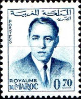Maroc Poste N* Yv: 443 Mi:501 Hassan II (Trace De Charnière) - Marocco (1956-...)