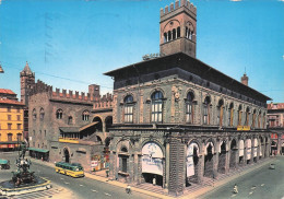 BOLOGNA . Piazza E Palazzo Re Enzo . - Sonstige & Ohne Zuordnung