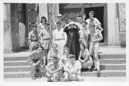 INDOCHINE - Carte Photo Parachutistes Femmes Et Hommes En Tenue De Para Vers 1950 - Chorale - Otros & Sin Clasificación