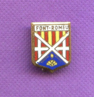 Broche  Font Romeu  ( Ce N'est Pas Un Pin's ) - Villes