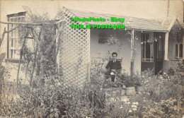 R357008 Unknown Place. Man. House. Garden. Nature. Old Photography. Postcard - World