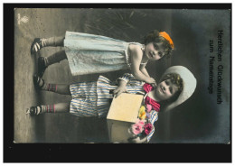 Ansichtskarte Namenstag Kinder Bringen Blumen Im Karton, APFELDORF 13.10.1909 - Sonstige & Ohne Zuordnung