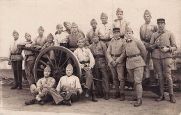 CARTE PHOTO REGIMENT D'ARTILLERIE ? - Personaggi