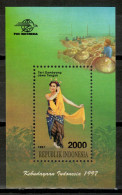 Indonesia 1997 / Folk Costumes MNH Trajes Típicos Folklore Kostüme / Cu16136  31-30 - Andere & Zonder Classificatie