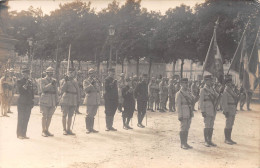 29 QUIMPER - Carte Photo De L'arrivée Du 118e RI, Présentation Du Drapeau - Quimper