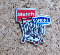 Pin's - Match - Danone - Alimentación