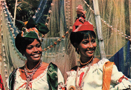 FRANCE - Martinique - Folklore Antillais - Danseuses Du Groupe Folklorique "Loulou Boislaville" - Carte Postale - Kostums