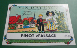 PINOT D'ALSACE - CUVEE HANSI - ETIQUETTE NEUVE - Traditionele Klederdracht