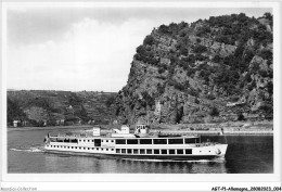 AGTP1-0003-ALLEMAGNE - St-GOAR - Bateau école Général Mangin Devant La Lorelay  - St. Goar