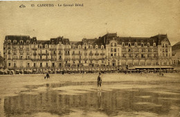 CPA (Calvados) CABOURG, Le Grand Hôtel (n° 63) - Cabourg