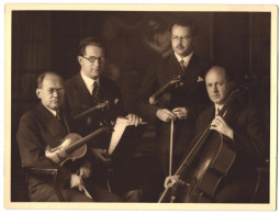 Fotografie Hermann Brühlmeyer, Wien, Musiker Streicher Mildner Quartett  - Famous People