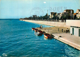 VICHY . Lac D'Allier . Bassin Nautique International . La Digue - Vichy