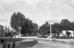 BERGERAC . La Place Gambetta  - Bergerac