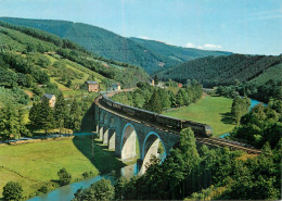 Train Sur Viaduc Dans La Vallée De L'Amblève . DAS TAL DER AMEL . - Equipment
