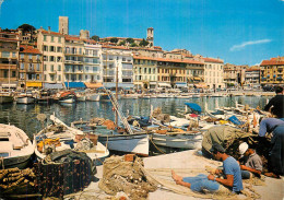 CANNES . Un Coin Du Port . Le Quai St-Pierre Et Le Suquet - Cannes