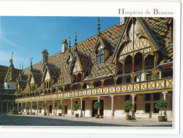 L'Hôtel Dieu De Beaune - La Cour D'honneur Et Le Bâtiment Principal - Beaune
