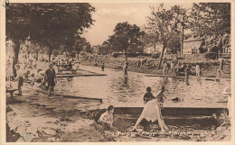 MIKIBP12-049- ROYAUME UNI HIGH WYCOMBE THE CHILDRENS PLAYGROUND PISCINE - Autres & Non Classés