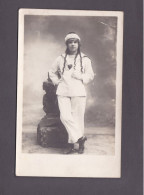 Carte Photo Jeune Fille En Uniforme De Marin Equipages De La Flotte ( Mode Costume  3912) - Moda
