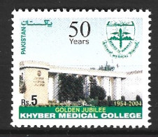 PAKISTAN. N°1180 De 2004. Collège Médical. - Medicine