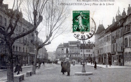 39  LONS LE SAUNIER   PLACE DE LA LIBERTE - Lons Le Saunier